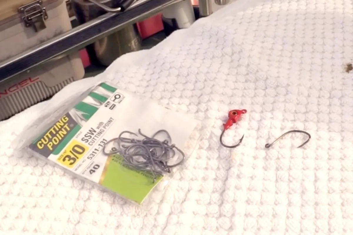 hooks and jigheads used for rigging pinfish