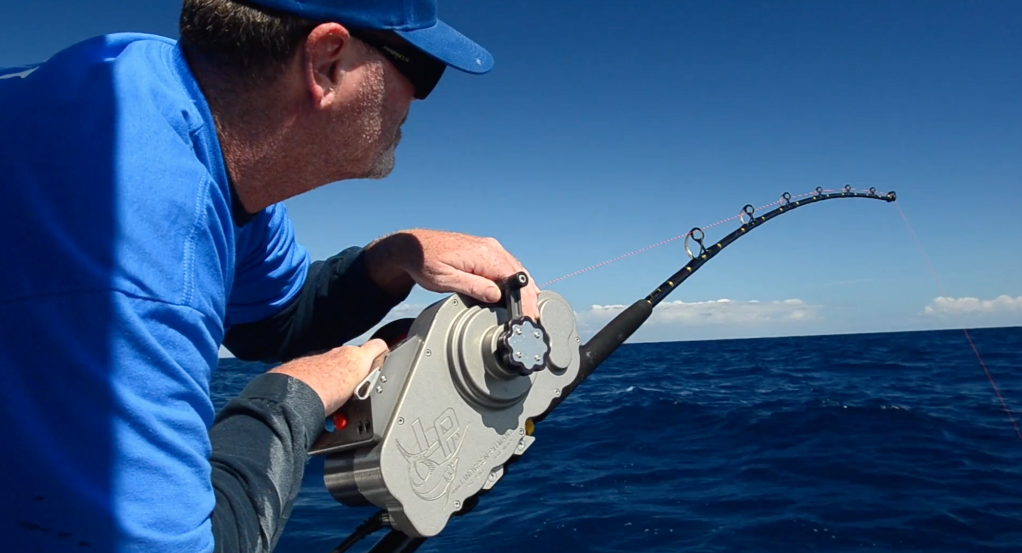 Electric Reels VS Spinning Reels  Ocean Fishing for DEEP Catches