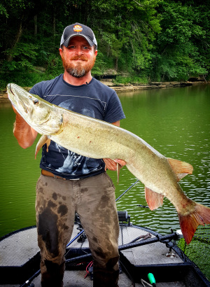 Jigging Spinner Baits for Musky with Cory Allen