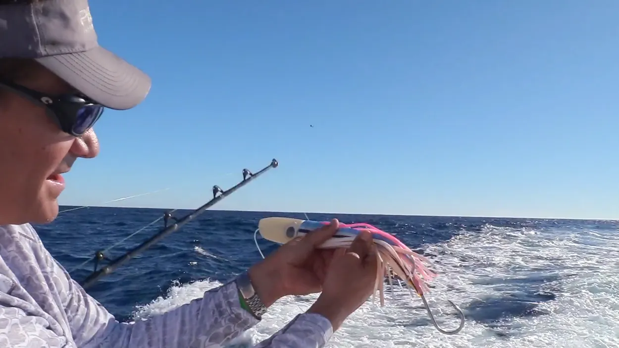 Blue Marlin Offshore Fishing and Lure Rigging In The Spread