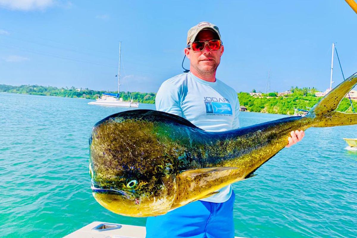 best reel for mahi fishing Makaira SEa Edition Lever Drag The silver etched yellowfin tuna glistens as bright as the sea on top of the matte black anodized aluminum frame Offshore Trolling with Spinning Reels