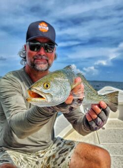 william toney teaching how to catch seatrout on an outgoing tide